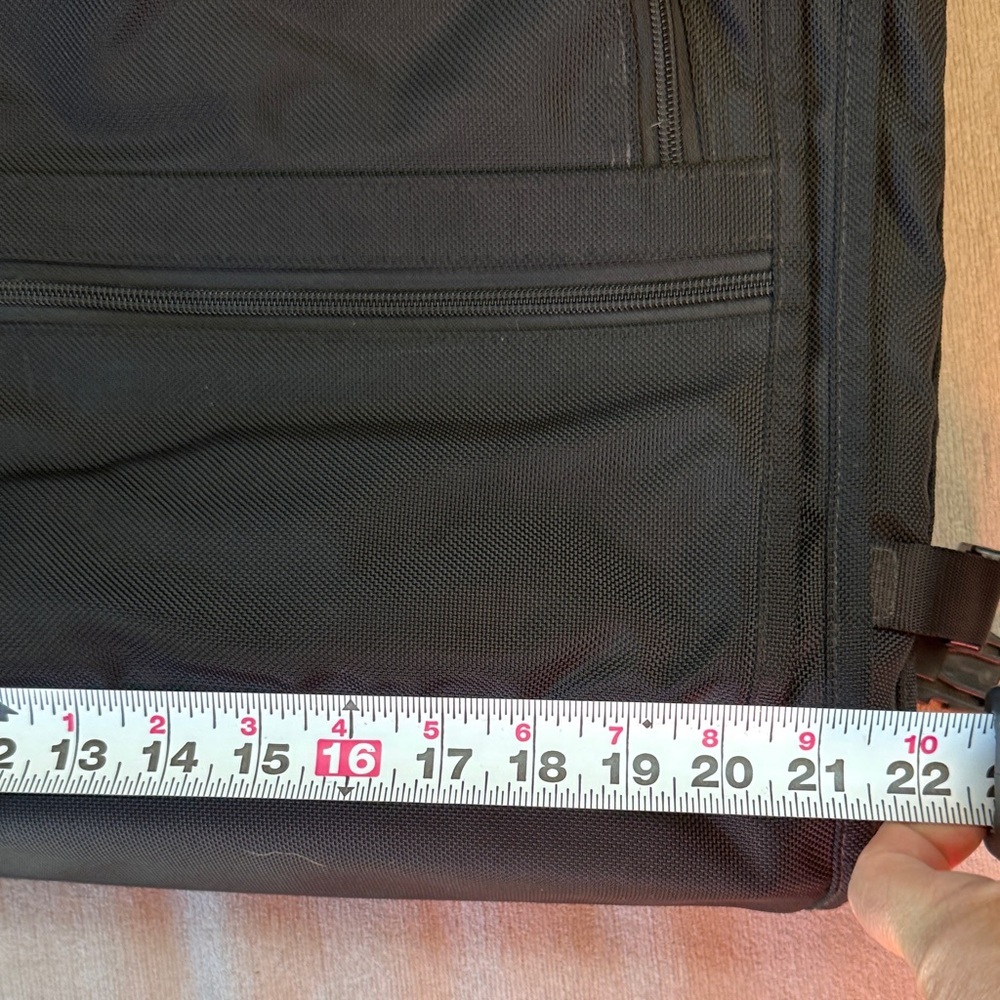 Tumi Black Luggage Travel Bag Durable Nylon - Picture 4 of 14